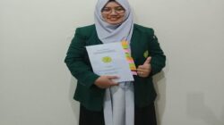 Fenomena Gunung Es Kasus Viral Guru SD di Jember : Guru Menjadi Role Model Bagi Muridnya