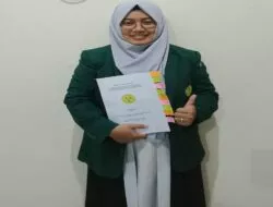 Fenomena Gunung Es Kasus Viral Guru SD di Jember : Guru Menjadi Role Model Bagi Muridnya