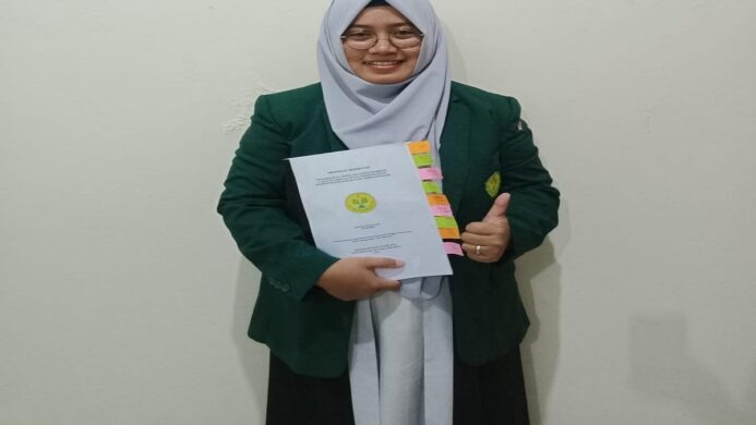 Foto profile penulis (Dr. Elinda Rizkasari,S.Pd.,M.Pd)