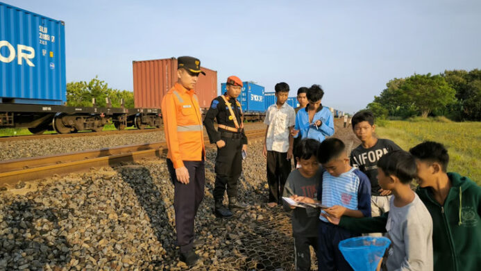 KAI Imbau Masyarakat Tidak Melakukan Aktifitas Ngabuburit di Jalur KA