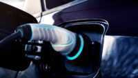 Berapa Harga Mengisi Baterai Mobil Listrik di Indonesia? Intip Informasinya di Sini!