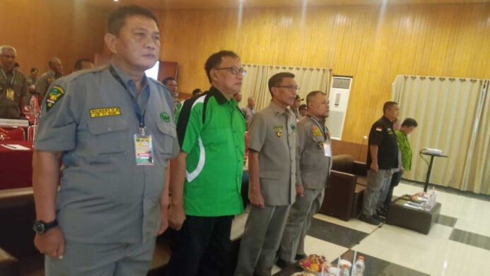 Dari kiri ke kanan Ketua RAPI Banyumas Kepala Kesbangpol Banyumas Ketua RAPI Pusat Ketua RAPI Jateng (Foto istimewa)
