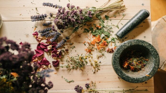 racikan herbal farmasi