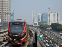 Dampak Aturan ASN Jakarta Wajib Naik Transportasi Umum, LRT Jabodebek Tembus 104.468 Pengguna