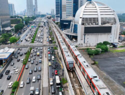 Lampaui Target, LRT Jabodebek Layani 202 Ribu Pengguna Selama Libur Panjang Waisak