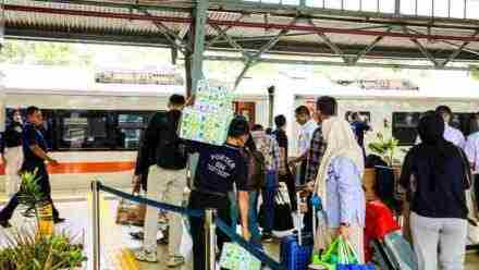 Selama Long Weekend Waisak 2025, KAI Daop 1 Jakarta Layani 371.202 Pelanggan