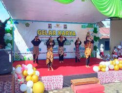 Momen Harkitnas 2025, MI Ma’arif NU 1 Teluk Gelar Karya P5