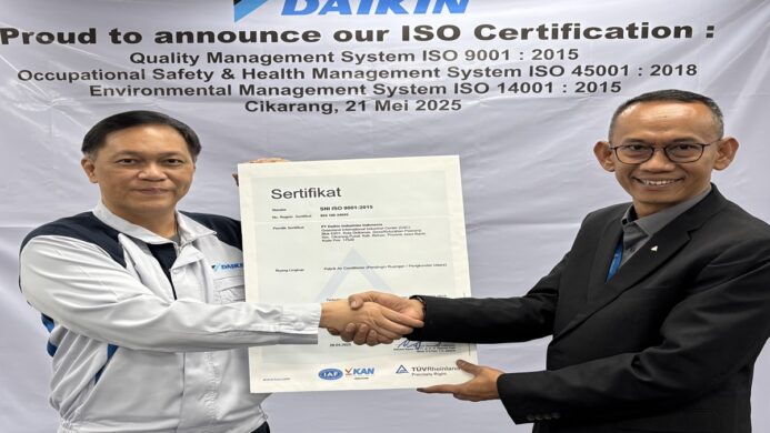pt daikin industries indonesia resmi kantongi sertifikat iso