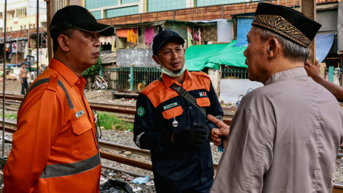 Sosialisasi Bahaya Aktivitas di Jalur Kereta Api