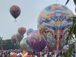 Balon Udara Hiasi Langit Purwokerto Disaksikan Ribuan Pasang Mata