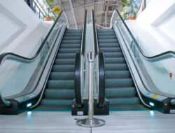 Fasilitas Eskalator di Stasiun Pasar Senen Permudah Mobilitas Penumpang Saat Libur Panjang