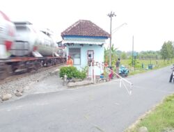 Pos JPL 396 Karangjati Sampang Pakai Palang Pintu Manual