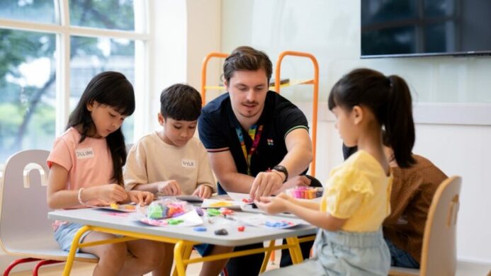 English 1 Buka Center di Jatiasih