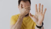 Iklan “Negatif”, Bisa Jadi Penjualan Positif? Ini Namanya Strategi Anti-Marketing