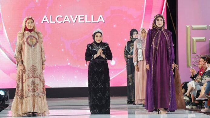 Alcavella Tampil Perdana di Indonesia Fashion Parade 2025 Dari Cigondewah ke Panggung Fashion Nasional
