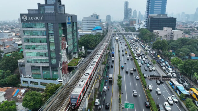 Layanan LRT Jabodebek Selama Libur Panjang Tahun Baru Islam 1447 H