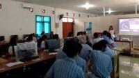 Telkom Indonesia Kenalkan AI dan Lean Canvas ke Pelajar SMK di Labuan Bajo dalam Rangkaian AI Connect
