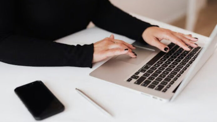 Pekerjaan Virtual Assistant (VA)