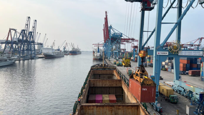 KAI Logistik Perluas Jangkauan Logistik Lintas Pulau