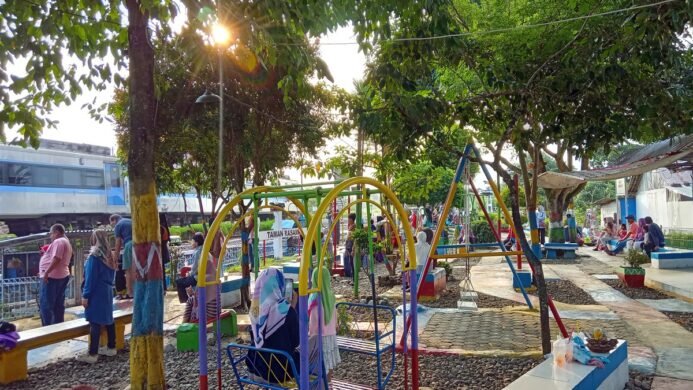 Taman Rasam Kober tempat wisata sore untuk bermain bersama anak di tengah Kota Purwokerto (Foto Asep)