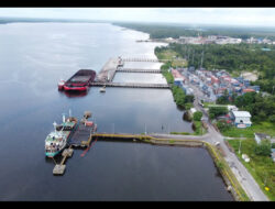 Pelindo Multi Terminal Branch Bumiharjo Terima Penghargaan Kecelakaan Nihil