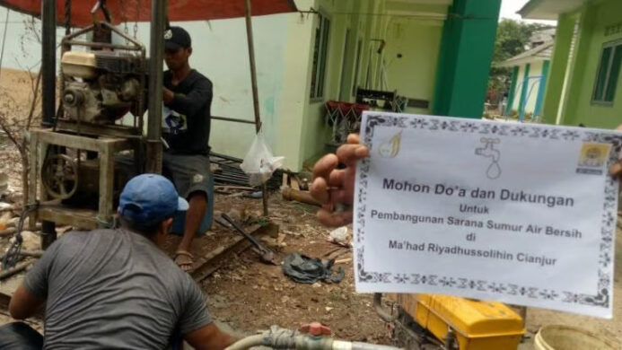 Yayasan Islam Al Huda Bangun Sumur Bor di Ma’had Riyadhusshalihin Cianjur