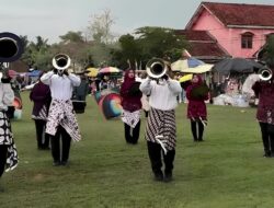 Ratusan Warga Desa Paketingan Meriahkan Karnaval Kemerdekaan
