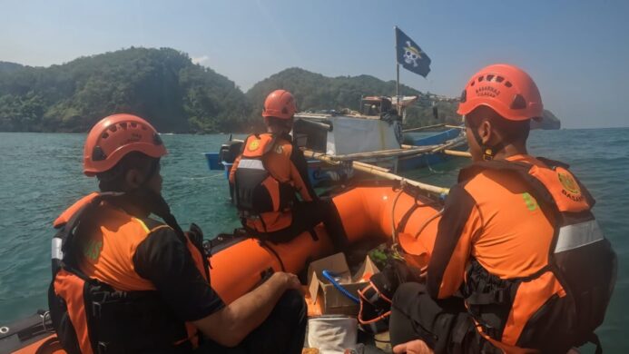 Basarnas Lakukan Pencarian di hari ke-7 Korban Tenggelam di Pantai Suwuk Kebumen