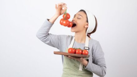 Tomat dalam Program Diet? Inilah Cara Cerdas Menurunkan Kalori Tanpa Rasa Hambar