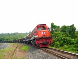 Sekilas Info Sepeda Motor Menemper KA Babaranjang