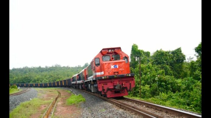 Sekilas Info Sepeda Motor Menemper KA Babaranjang