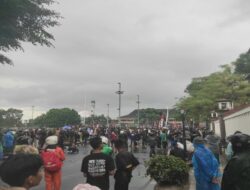 Aksi Unjuk Rasa Mahasiswa di Purwokerto