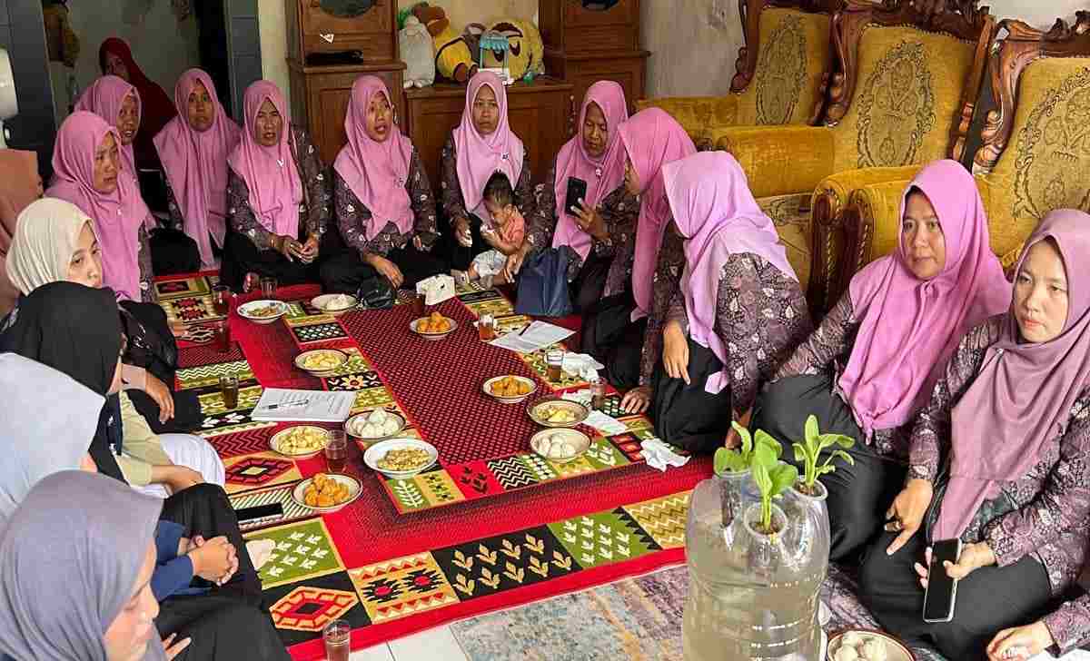 WhatsApp Image 2025 09 01 at 02 17 01 (1) (1) (1) Sinergi Inovasi dan Pemberdayaan demi Wujudkan Ketahanan Pangan serta Ekonomi Kreatif Desa Slarang