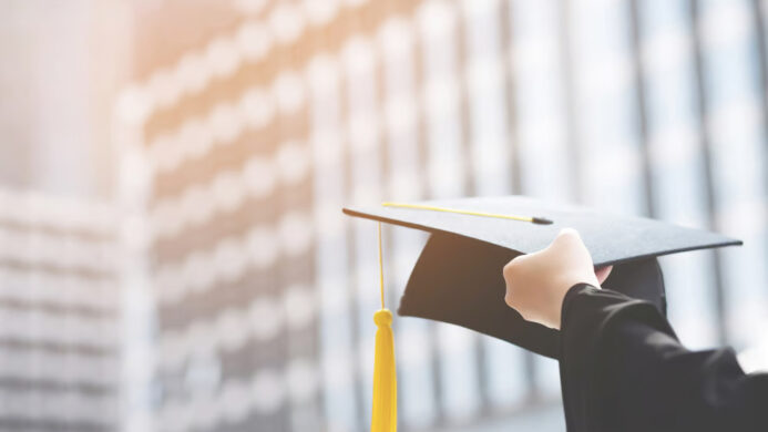 Berikut Daftar Universitas Swasta di Bandung Terbaik & Terfavorit Bagi Calon Mahasiswa