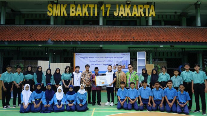 Hari Pelanggan Nasional, BRI Finance Tegaskan Komitmen Melalui TJSL