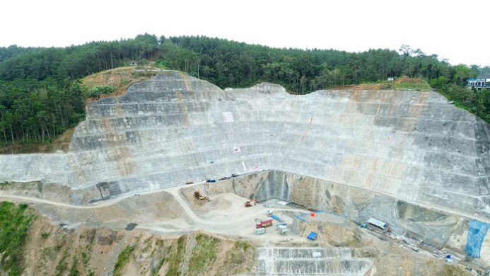 WSBP Suplai Beton Readymix ke Bendungan Bener Paket II