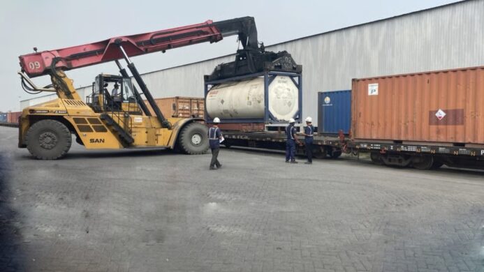 Layanan Limbah B3 KAI Logistik Catat Rekor Kinerja