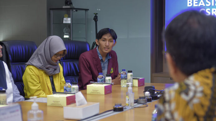 BRI Salurkan Beasiswa
