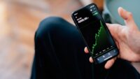 Harga Emas (XAUUSD) Stabil di Atas Level $4.000 Ditopang Kekhawatiran Shutdown AS