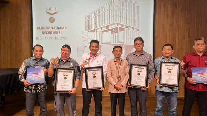 Masjid Raya Baitul Khairat Karya PTPP yang Mendapatkan 2 Rekor MURI
