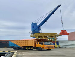 Pelabuhan Tanjung Wangi Dorong Kelancaran Distribusi Pupuk Nasional