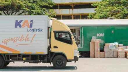 KAI Logistik Catat Pertumbuhan Positif Layanan Kurir KALOG Express Sepanjang 2025
