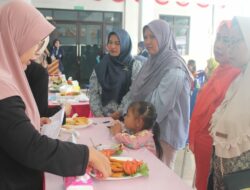 STIKES Hang Tuah Surabaya Edukasi Ibu Hamil Pesisir Lewat Program Gizi Pangan Laut