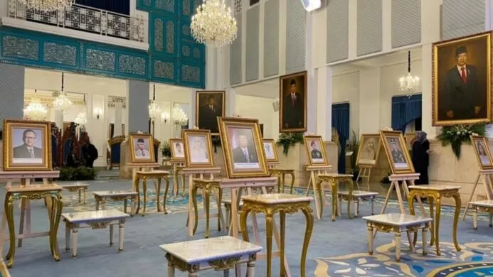 Deretan foto sepuluh tokoh yang mendapat gelar pahlawan nasional (Foto Istimewa)