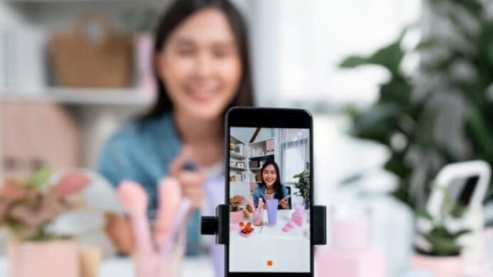 Bikin Iklan Pakai Smartphone