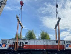 Dukung Kelancaran Peningkatan Mobilitas Masyarakat, KAI Logistik Kirim 7 Lokomotif ke Jawa