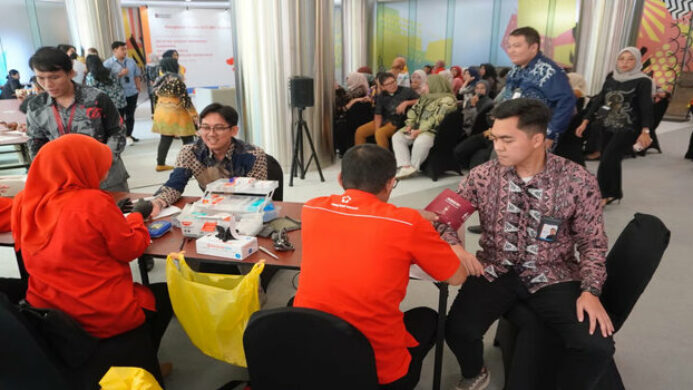 Semarak HUT ke 42 BRI Finance Gelar Donor Darah Bersama PMI
