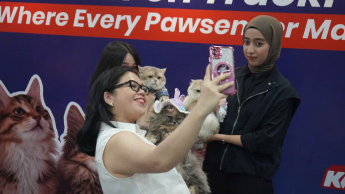 KAI Logistik Raih Penghargaan Marketeers Digital Marketing Heroes 2025 untuk Kategori Online – Offline Community Engagement