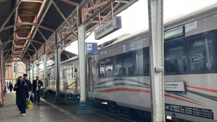 KAI Daop 4 Semarang Berangkatkan 530 152 Penumpang KA pada November 2025