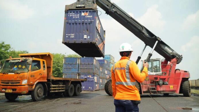 21 Juta Ton Barang Terkelola hingga November 2025 KAI Logistik Perkuat Distribusi Logistik Nasional